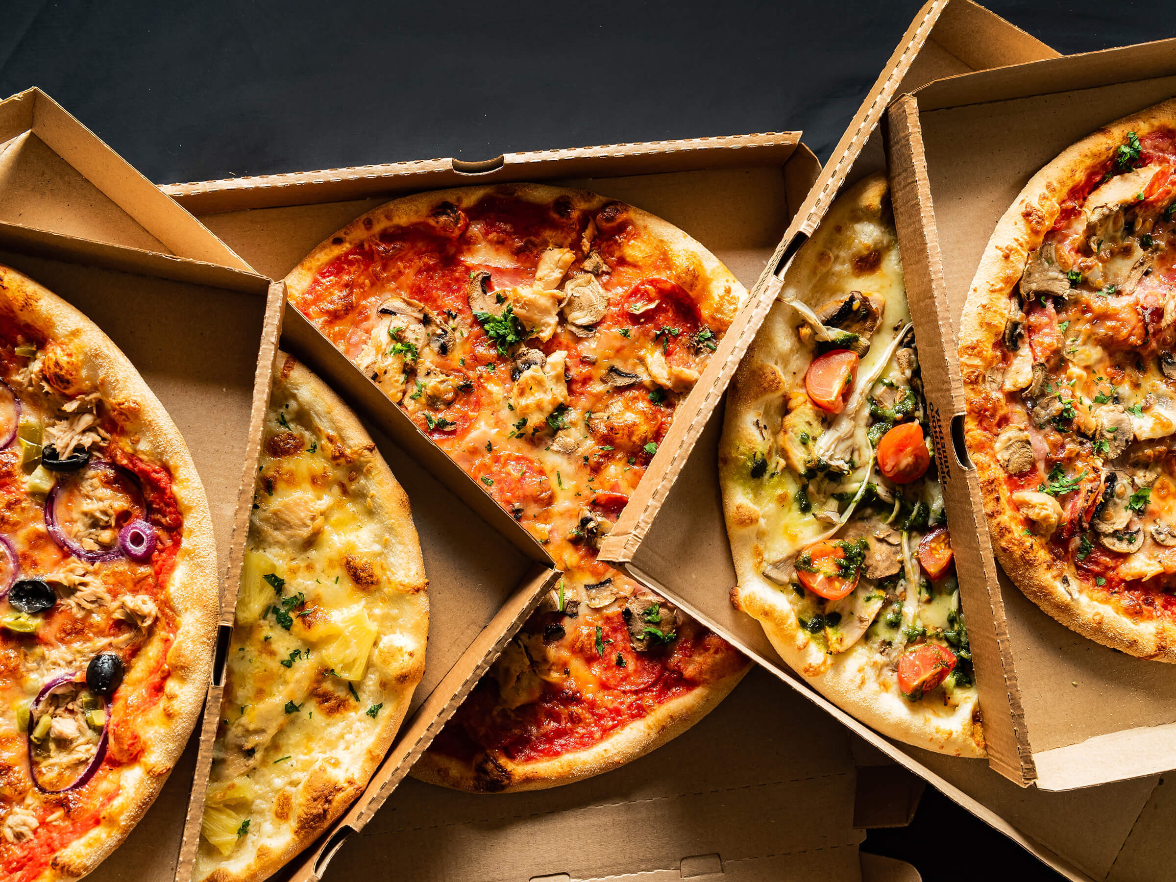 『ピザ』に合うおすすめワインはこれ！ソムリエが本気レビュー