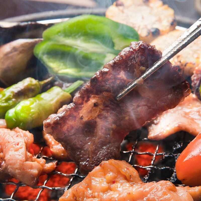 焼肉に合うワイン完全ガイド！社員が実際に検証した厳選ペアリング集