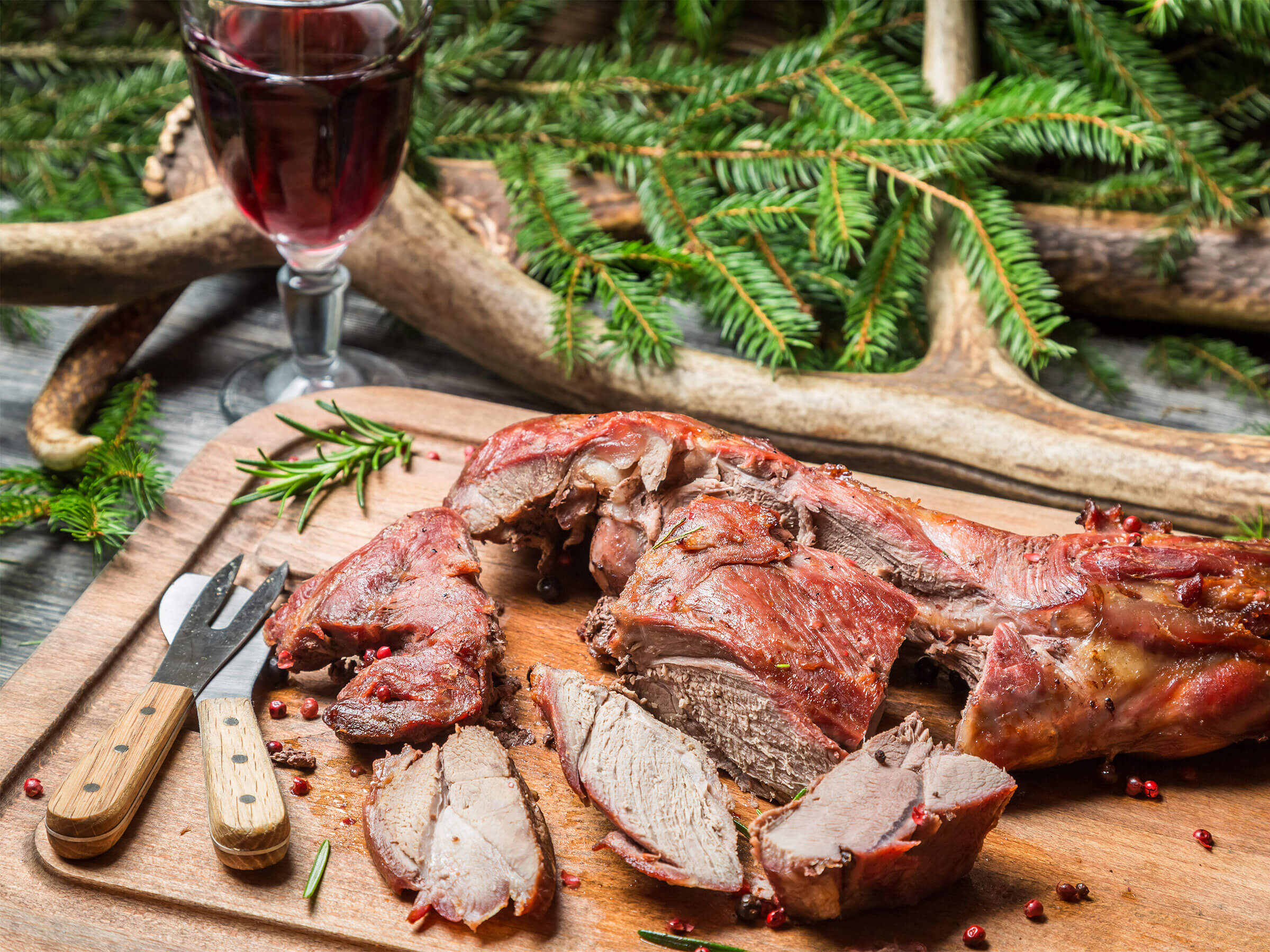ジビエにあうワイン。料理別ペアリングガイド 