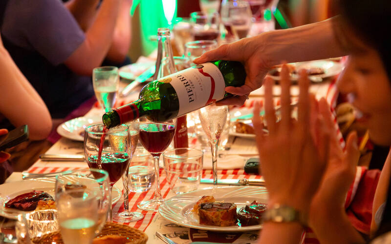 【レポート】「0% ワインテイスト飲料」とスペシャルディナーのイベント『ラ・ギャンゲット・パリジェンヌ 2025』