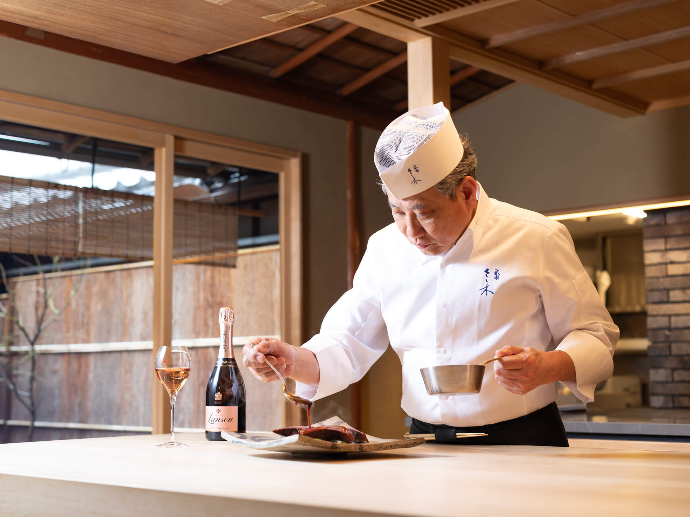ミシュラン6年連続三ツ星獲得の「祇園さゝ木」佐々木浩氏が、日本初のシャンパーニュ・ランソン公式アンバサダーに就任