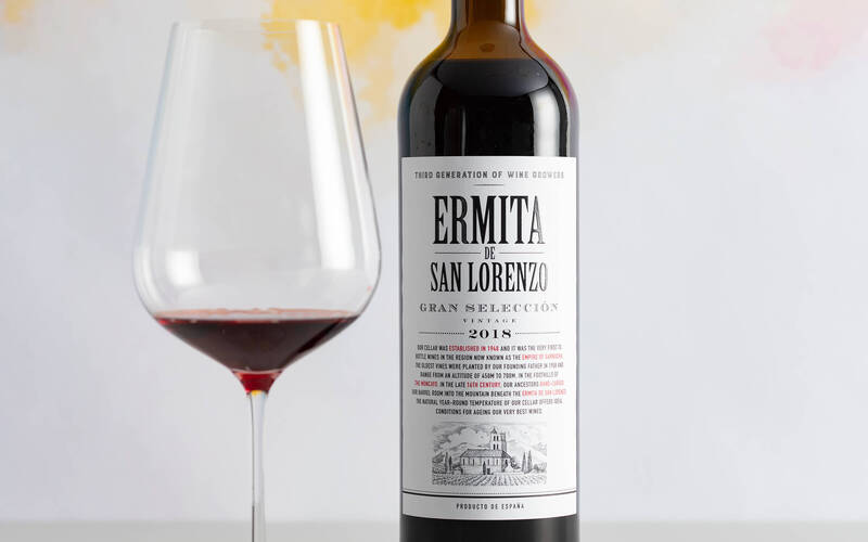 ラム肉のロースト、フィレステーキとは理想的なマリアージュ。4つの金賞獲得のスペインワインがラベルリニューアル!アルティーガ・フステル「エルミータ・デ・サン・ロレンソ グラン・セレクション 2018」