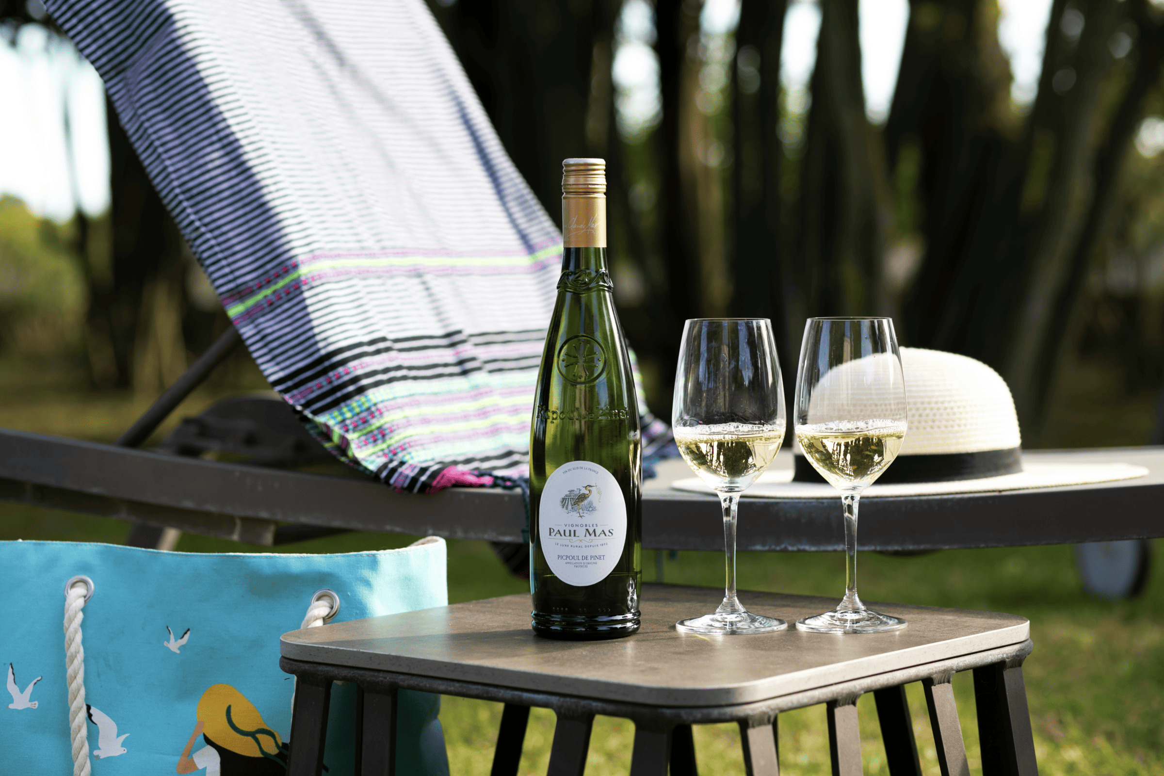 南仏の港町が育てた魚介のための白ワイン、「ポール・マス ピクプール・ド・ピネ 2024」新発売
