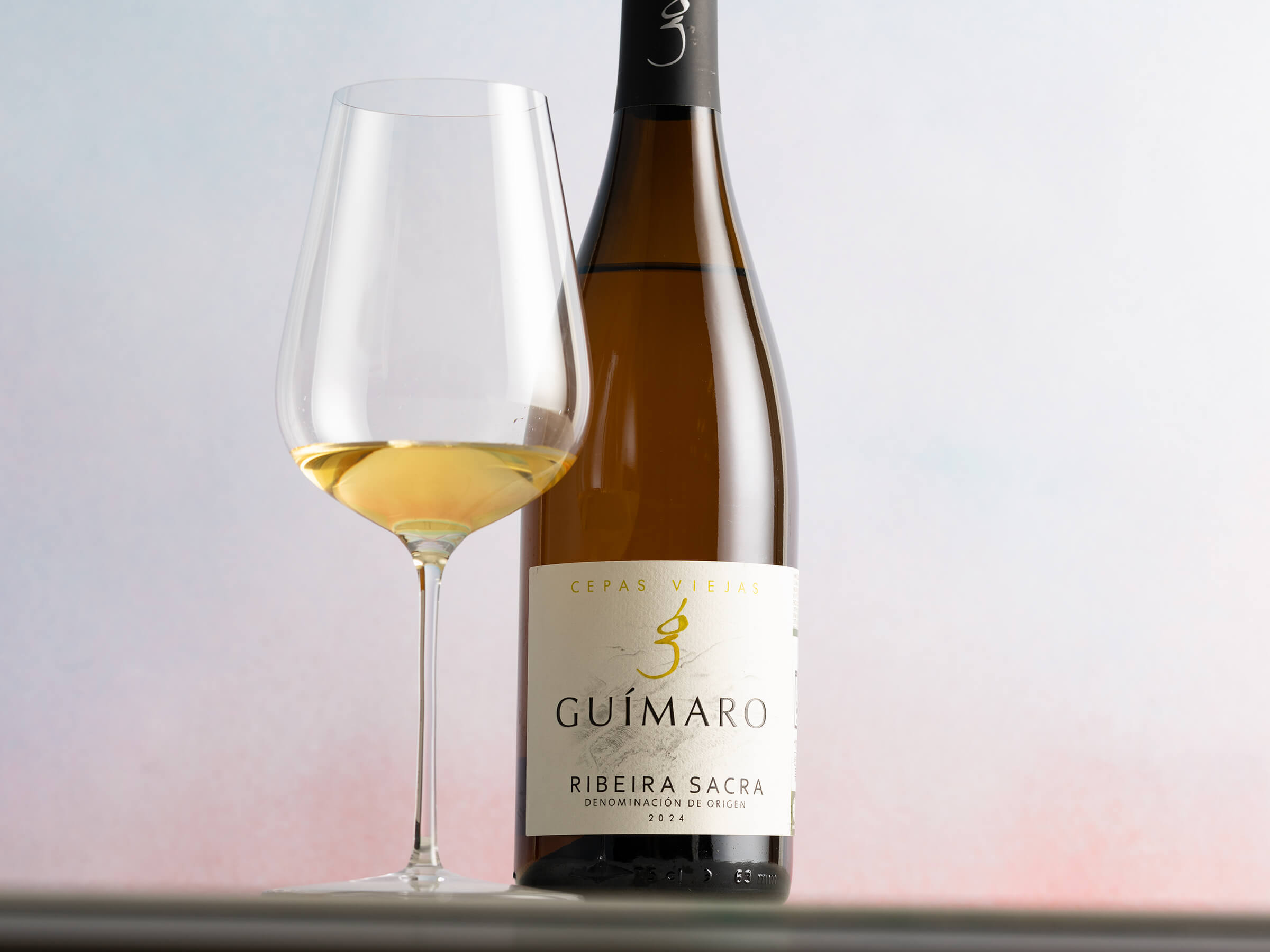 【60本限定】スペイン・ガリシア地方のワイナリー「アデガス・ギマロ」より古木のブドウから造られた上級白ワインが限定入荷！「ギマロ セパス・ビエハス 2024」新発売