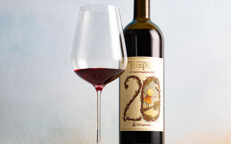 ミシュラン3つ星レストラン「エノテカ・ピンキオーリ」の元トップ・ソムリエと料理人の兄弟が手掛けるイタリア産赤ワインが20周年記念ラベルで新入荷!セルヴァグロッサ「トリンピリン 2022」